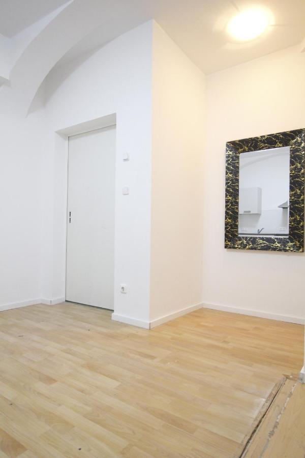 Premier Double Room Th A Вена Экстерьер фото